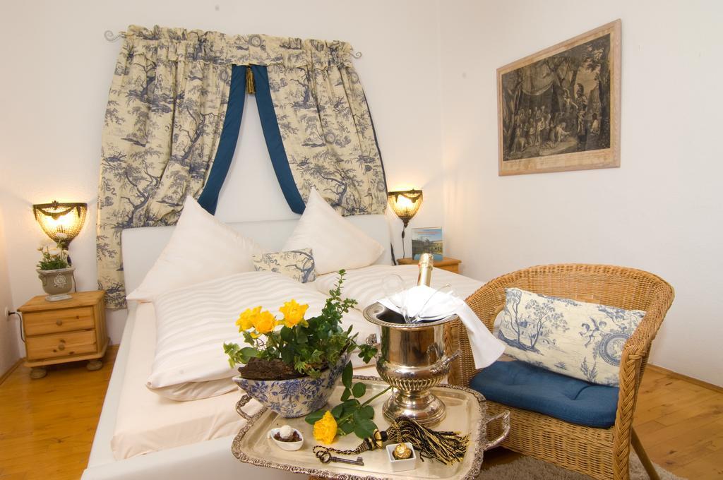 Der Platengarten Ansbach Ngoại thất bức ảnh